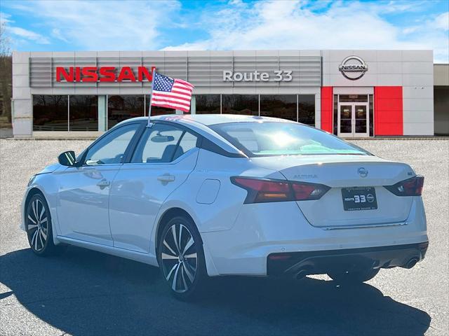2021 nissan altima sr fwd