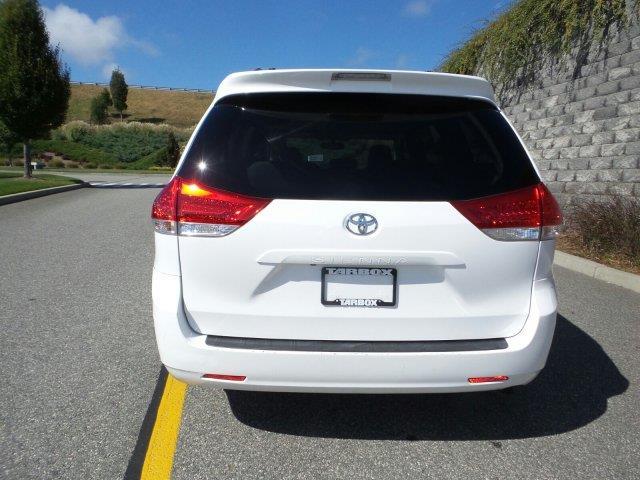 2014 toyota sienna le 7-passenger auto access seat le 7-passenger auto access seat 4dr mini-van for sale in north kingstown, rhode island