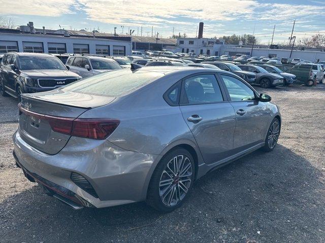 2022 kia forte gt