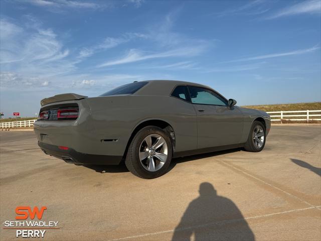 2018 dodge challenger sxt