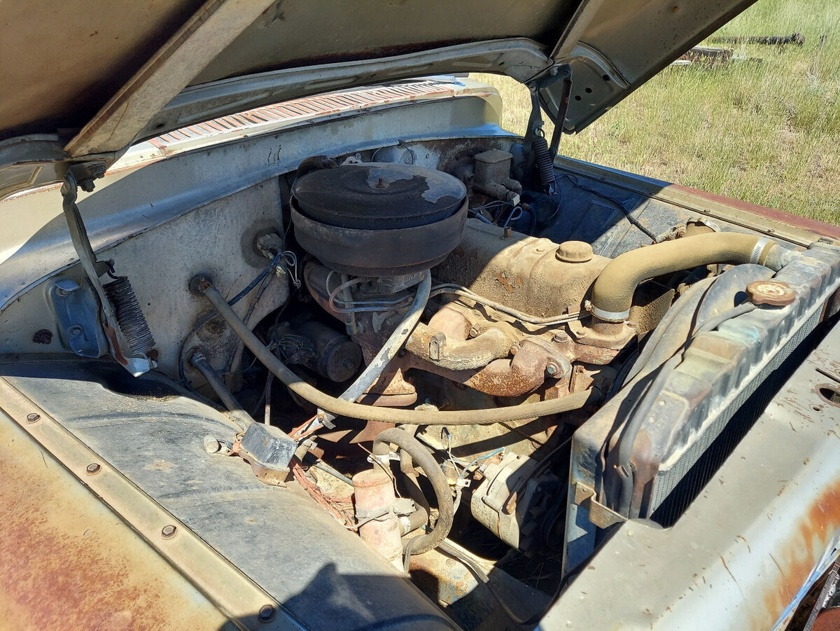 ih - manual - 4x4 - 1964? - 1 ton dually - engine turns over