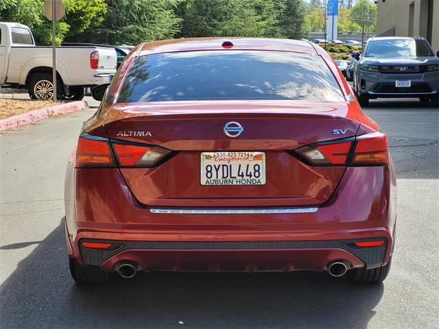 2021 nissan altima 2.5 sv