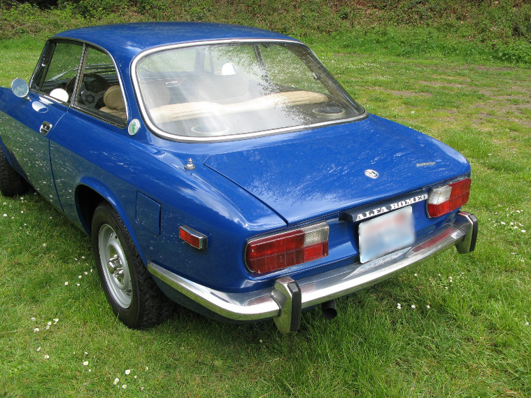 1974 alfa romeo gtv 2000