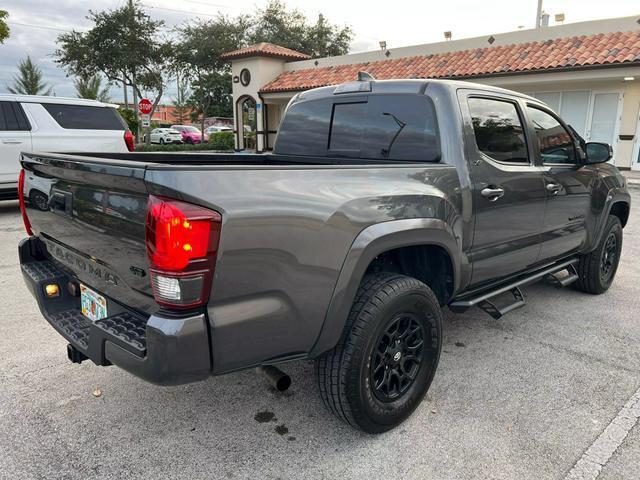2022 toyota tacoma sr5