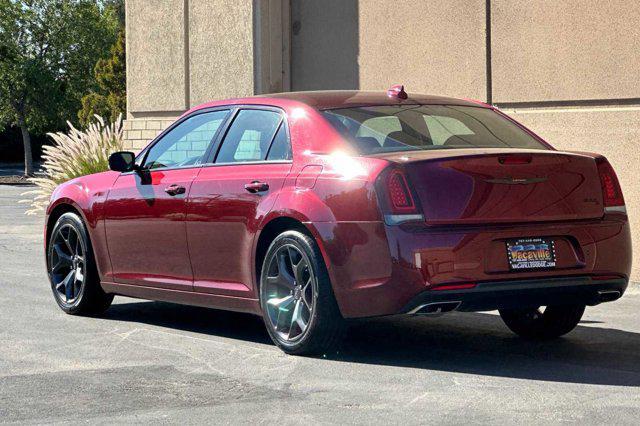 2021 chrysler 300 s