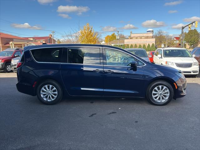 2018 chrysler pacifica touring plus