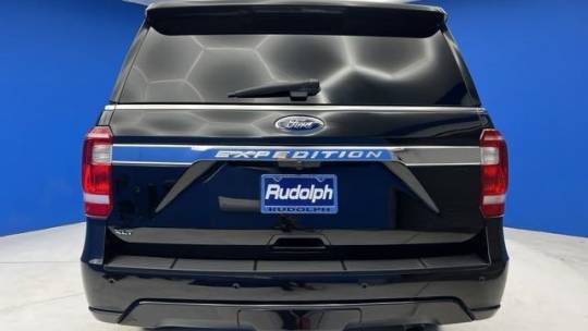 2021 ford expedition xlt