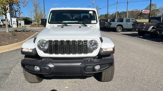 2025 Jeep Gladiator