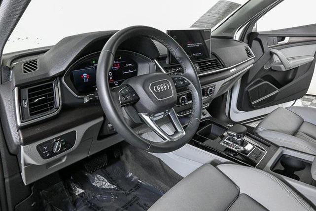 2024 audi q5 45 s line premium plus