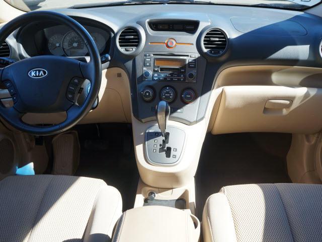 2007 kia rondo lx