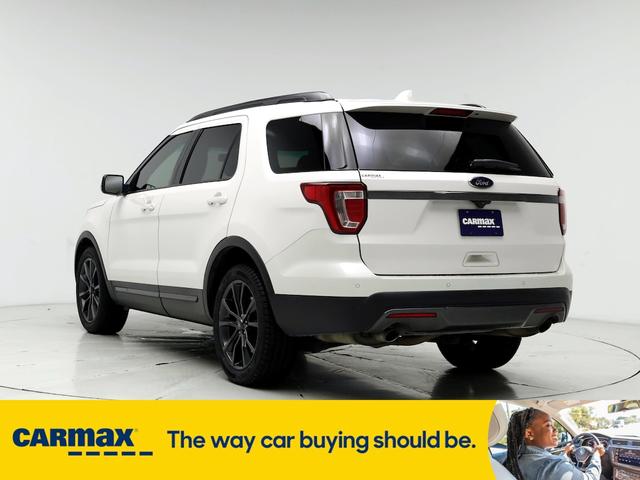 2017 ford explorer xlt