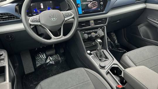 2024 Volkswagen Taos