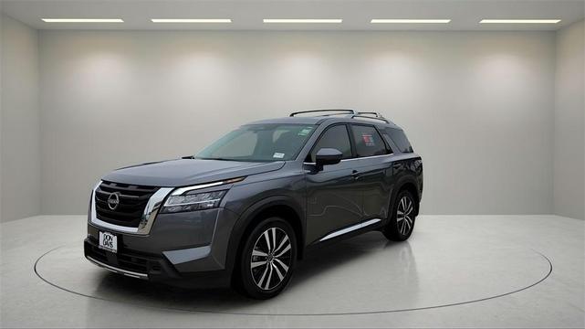 2024 nissan pathfinder platinum