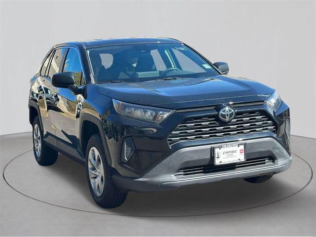 2022 toyota rav4 le