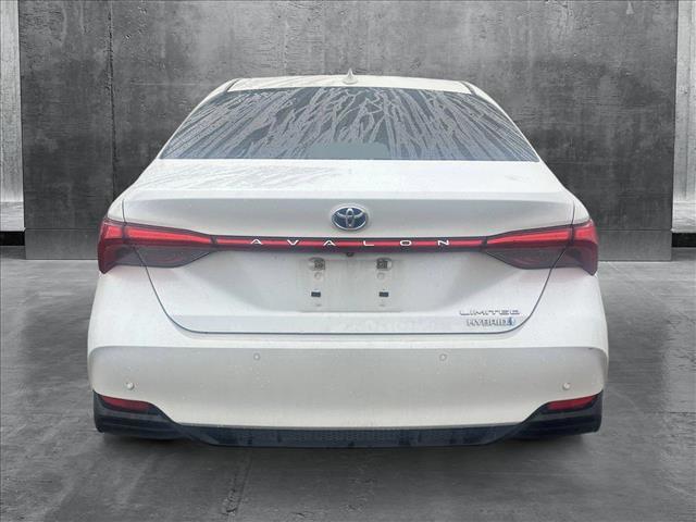 2019 toyota avalon hybrid limited