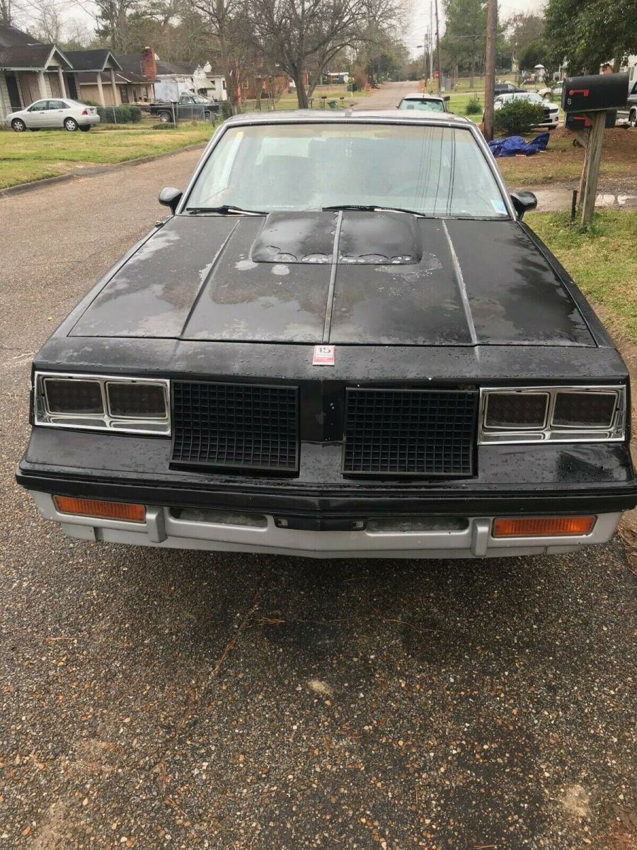 1983 oldsmobile cutlass hurst/olds
