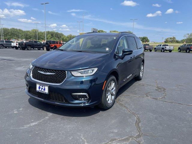 2022 chrysler pacifica touring-l