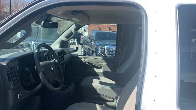 2020 chevrolet express 3500 lt