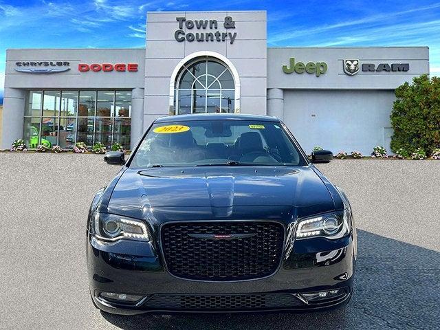 2023 chrysler 300 s