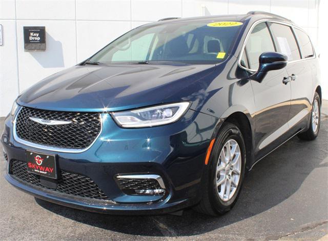 2022 chrysler pacifica touring l