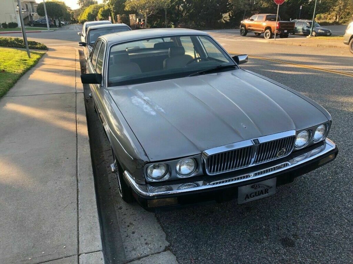 1988 jaguar xj6 xj vanden plas cost $44,500 new look 112,654 miles & no reserve!