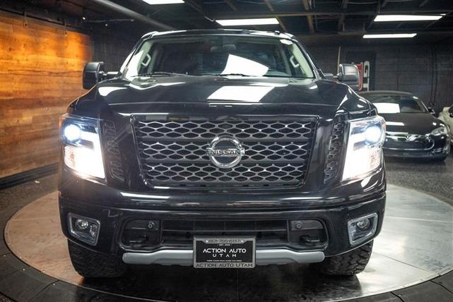 2019 nissan titan pro-4x