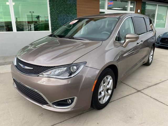 2018 chrysler pacifica touring plus