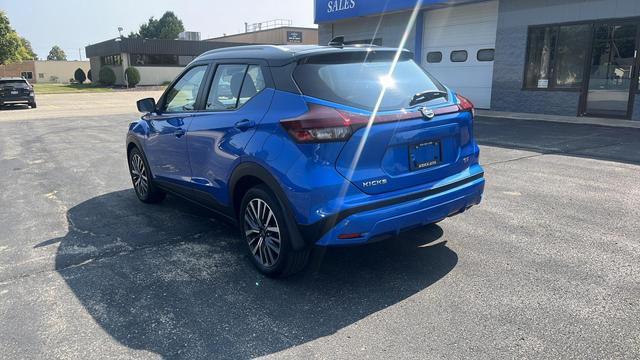 2021 nissan kicks sv
