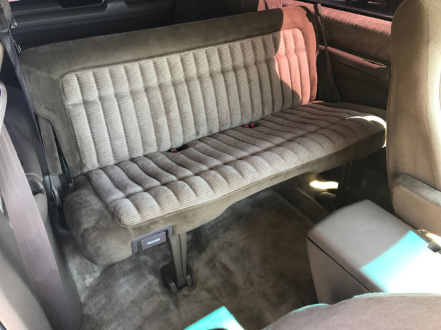 1993 chevy tahoe 2 door low miles all stock