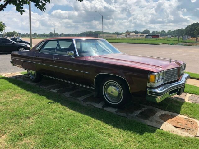 1976 oldsmobile ninety eight great condition, runs great, drive home