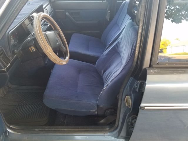 1987 classic volvo 240 dl