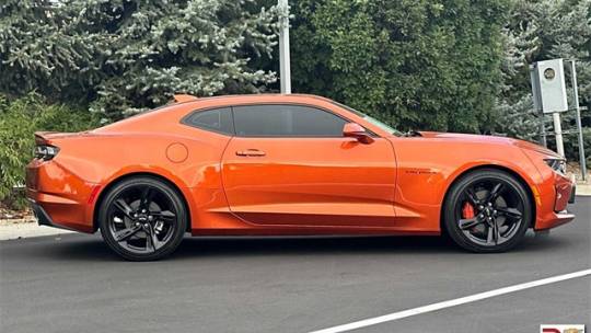 2023 chevrolet camaro lt