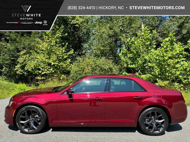 2023 chrysler 300 s