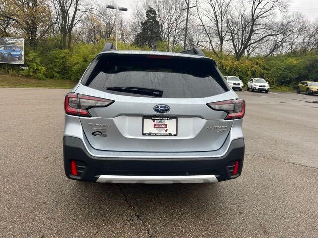 2022 subaru outback limited xt
