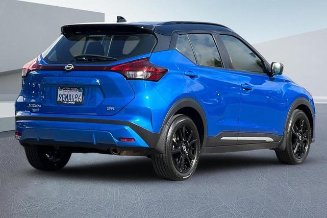2023 nissan kicks sr