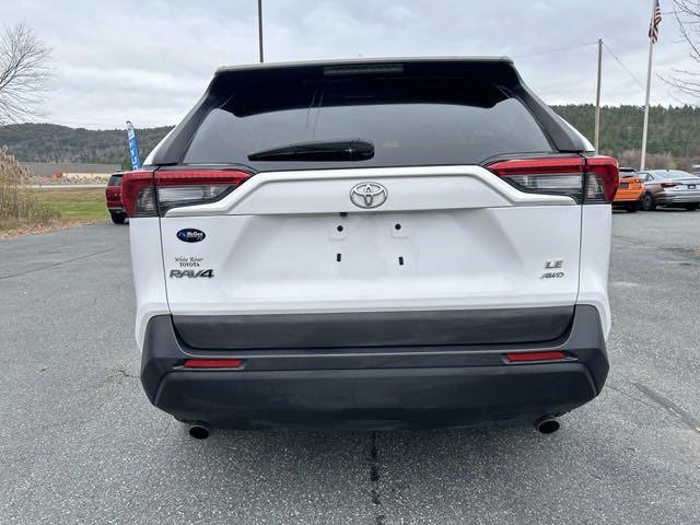 2020 toyota rav4 le