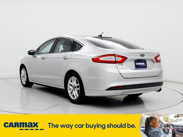 2016 ford fusion se