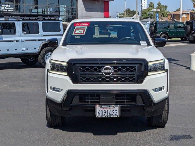 2023 nissan frontier sv