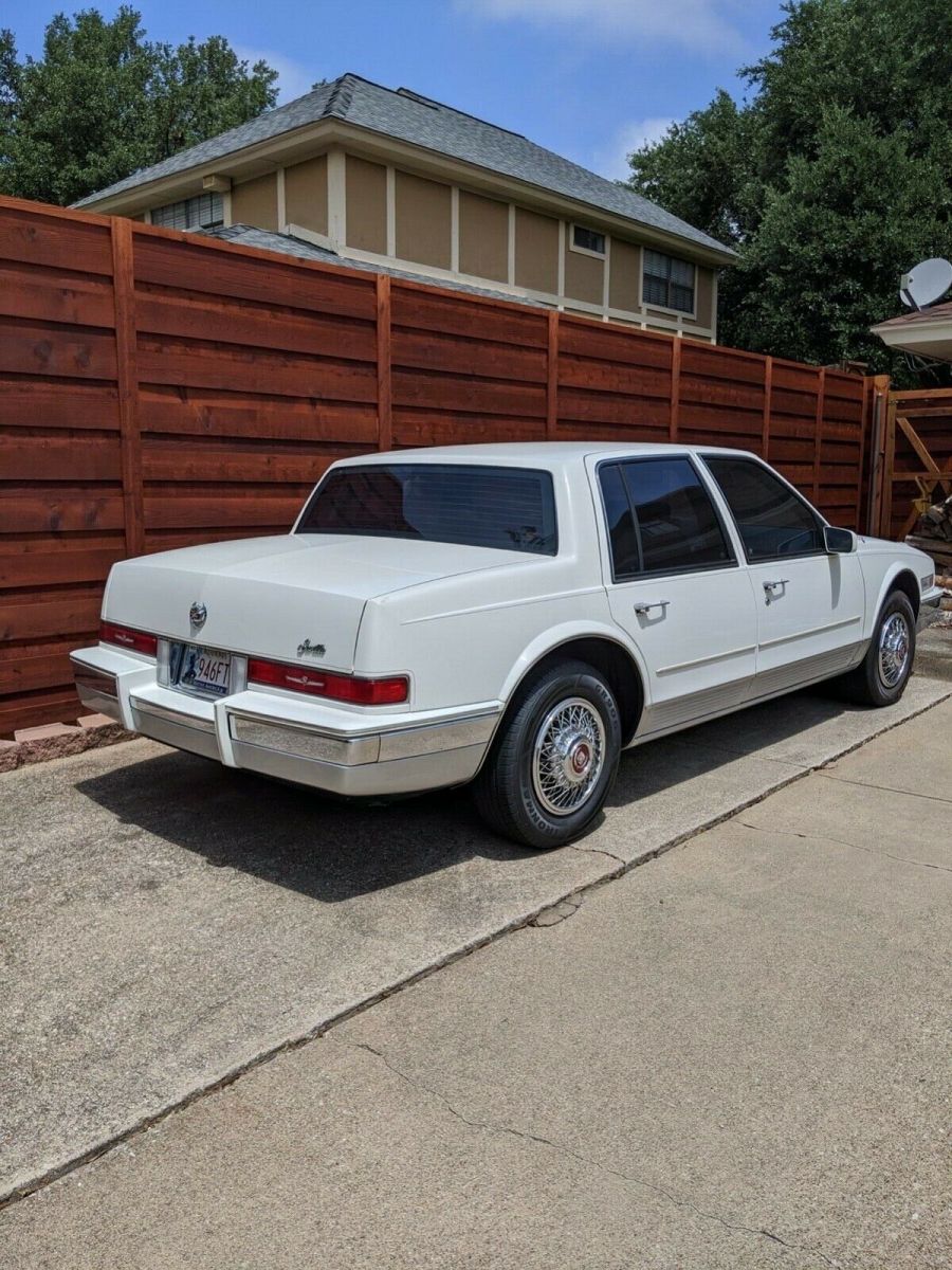 1986 cadillac seville excellent condition only 34,500 miles, runs great