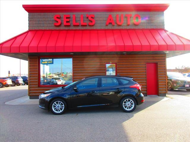 2016 ford focus se