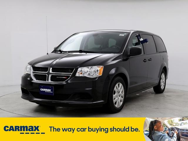 2019 dodge grand caravan se