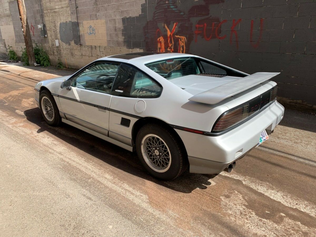 1987 pontiac fiero gt 2.8l v6 87,272 original miles