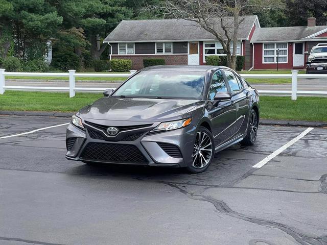 2018 toyota camry se