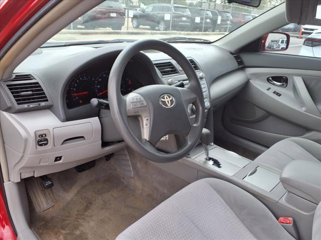 2010 toyota camry le