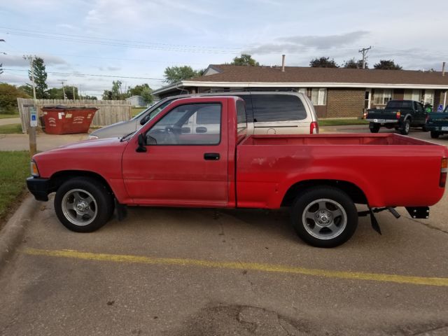 only 50,000 miles! 1993 toyota pickup! 2000.00 firm! 3days left. then keeping it
