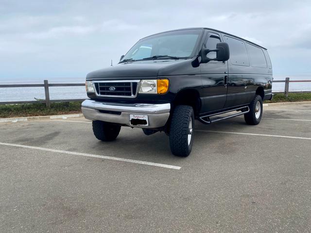 2003 ford e350 super duty xlt extended wagon