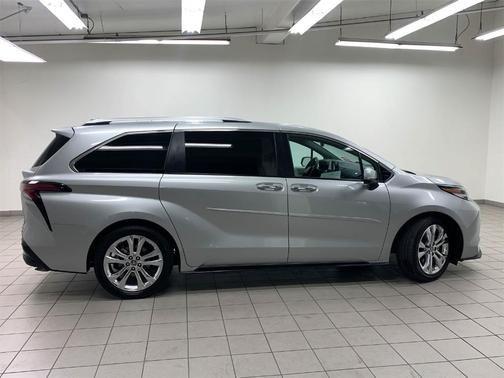 2023 toyota sienna