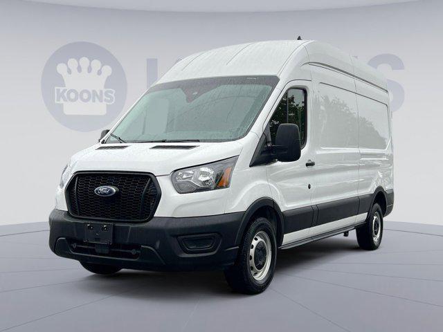 2023 ford transit-250 base