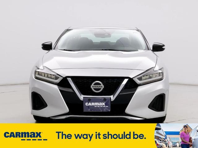 2020 nissan maxima sv