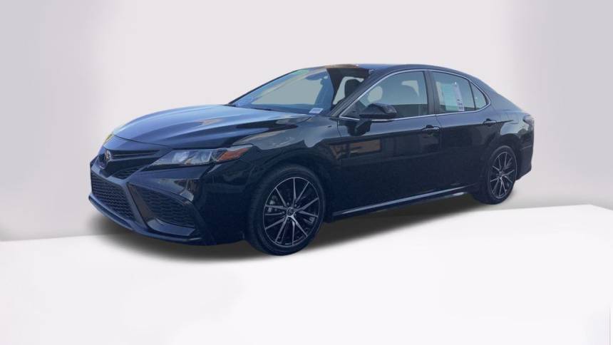 2022 toyota camry se